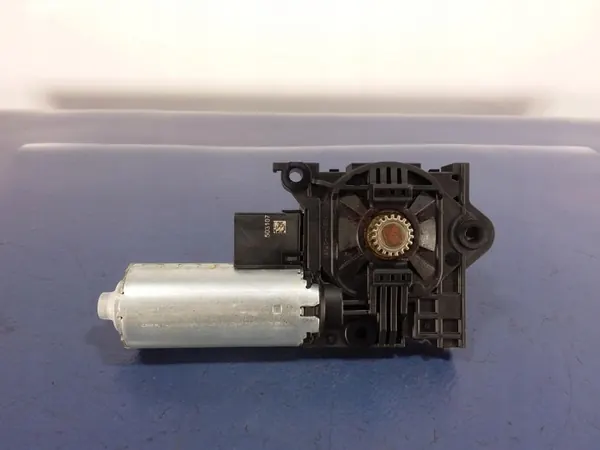 BMW X5 Schiebedachmotor OEM 10041604A - Gebraucht image 3