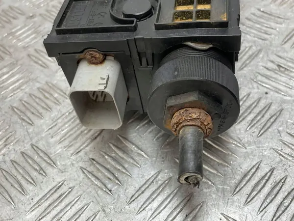 BMW X5 F15 Handremmodule OEM 6795145 image 6