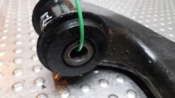 Fram Vänster Länkarm A6393300410 Mercedes Vito W639 image 5