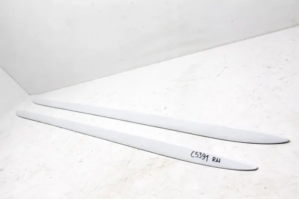 OEM 8T0854932A Kynnyslistasarja Audi A5 8T Coupé image 2