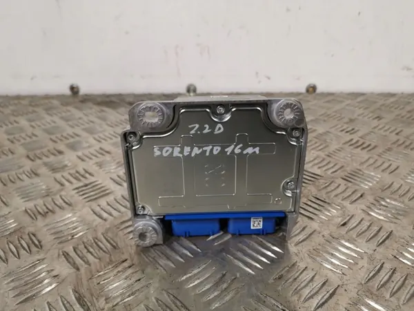 Módulo airbag Kia Sorento OEM FBZ3810 usado image 3