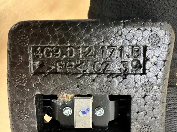 Styroporhalter Audi A6 C7 OEM 4G9012171B image 4