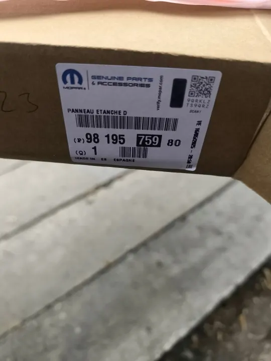 OEM 9819575980 Aislamiento Puerta Delantera Derecha Citroen image 3