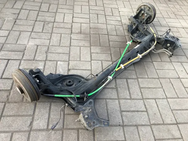 Renault Clio IV achteras OEM - Gebruikt image 2