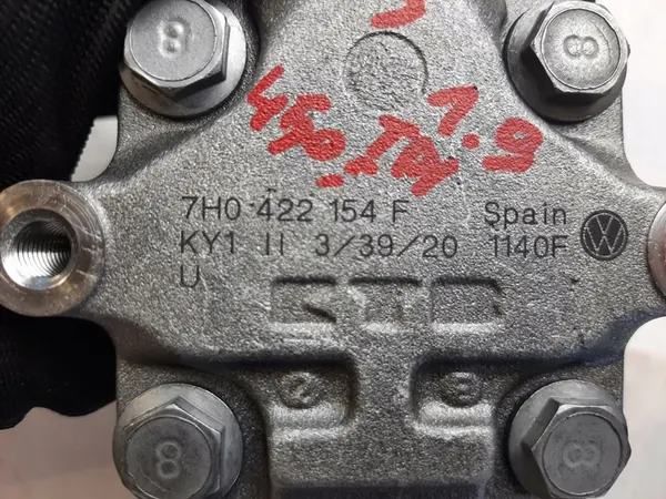 VW T5 Stuurbekrachtigingspomp 7H0422154F image 3