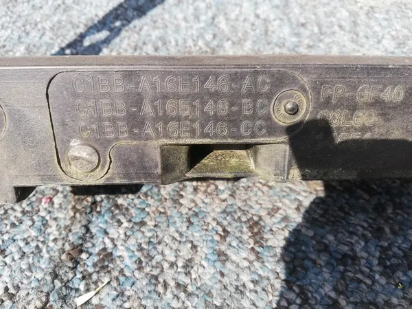 Ford OE C1BB-A16E146-AC Framskärm image 2