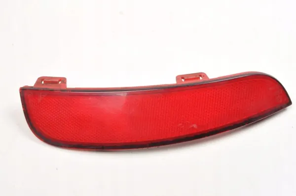 Reflector de parachoques trasero Volvo OE 30763345 usado image 2