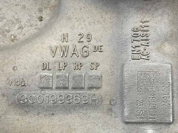 Soporte motor OEM 3C0199369H para VW Passat B7 2.0 image 6
