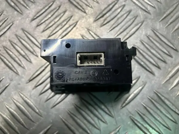 Conector Multimédia Aux/USB Land Rover OE CH2219C166AB image 5