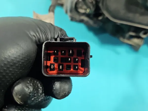 Oikea ajovalaisin Volvo S60 II 10- image 7