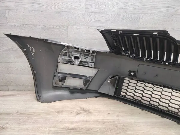 Paraurti anteriore SKODA OCTAVIA III RS 2012- image 6