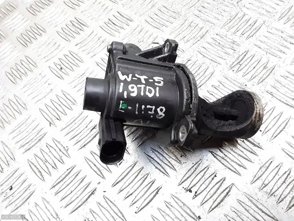 EGR-venttiili VW Transporter T5 1.9L Diesel 038131501BF image 4