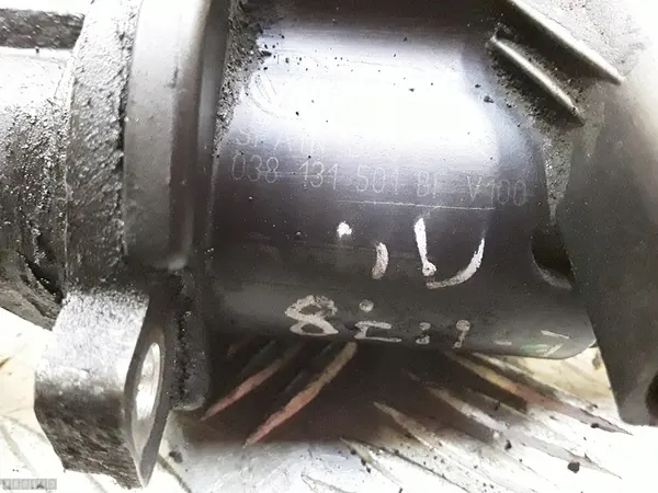 EGR-venttiili VW Transporter T5 1.9L Diesel 038131501BF image 6