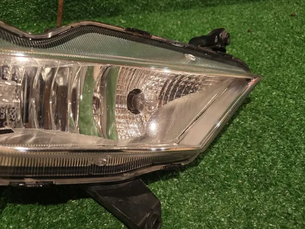 Farol Halogéneo Esquerdo OEM 92201-C8200 Hyundai i20 2015-2019 image 3