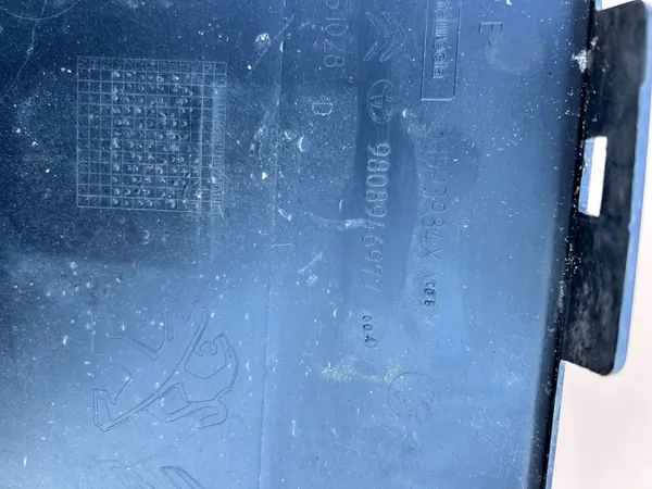 Toyota Proace Bakstötskantskydd Höger OEM 9808946977 image 5