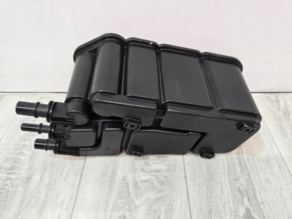 Audi OE 4N0201801H Koolstoffilterhouder Gebruikt image 4
