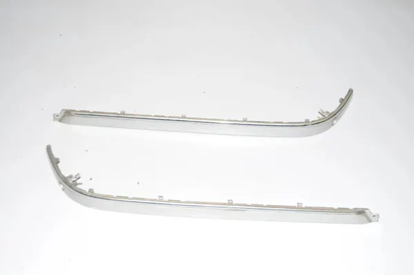 Moldagem para-choques traseiro direito OEM 7005906 BMW 5 E39 image 2