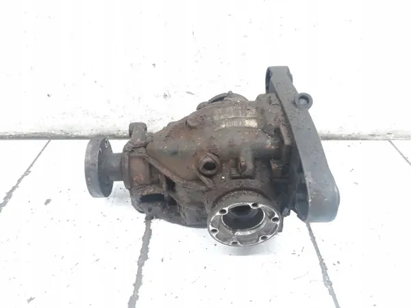BMW E39 Taka-akselin erotuslaite OEM 7502528 image 4