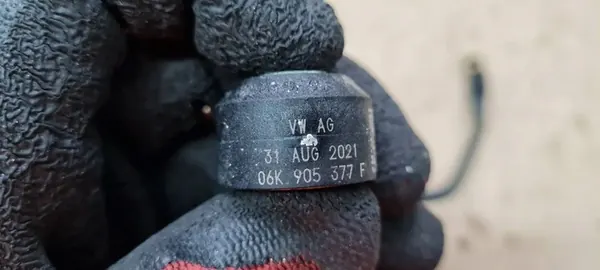 TIGUAN II 2.0 TFSI Sensor de Batida VW Audi 06K905377F image 7