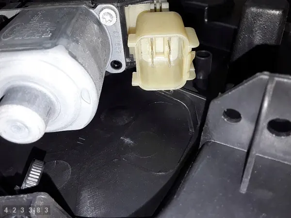 Régulateur de vitre Ford Fiesta OEM C1BBA045H17AB image 5