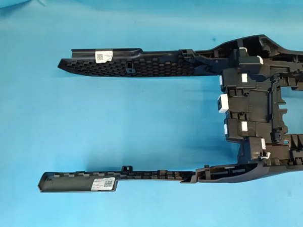 OEM 80A864283A 80B863312A Audi Q5 II Tunnel Central Accoudoir image 9