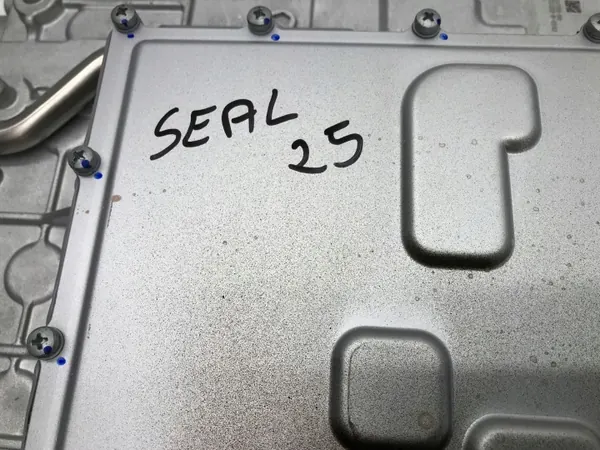 Spanningsomzetter BYD SEAL EV 2025 OEM EKER2142700B image 10