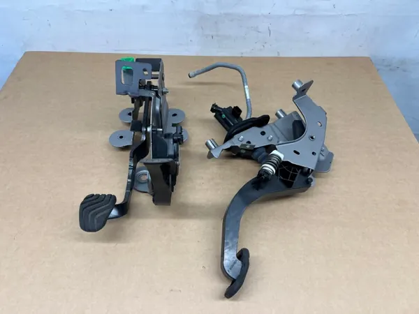 Pedalsatz Renault Scenic IV - Kupplung, Gas, Bremse image 2
