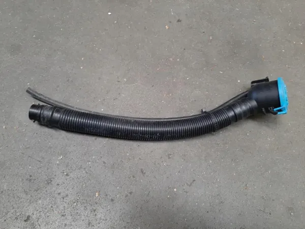 BMW X1 F45 Ruitensproeiervloeistofslang OEM 7301629 image 4
