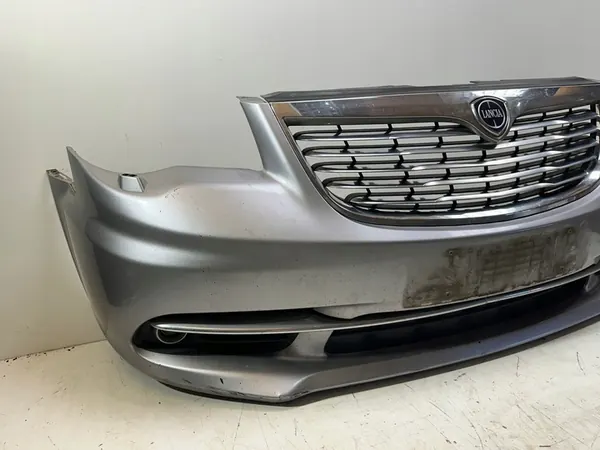 Paraurti Anteriore Lancia Voyager Lift image 3