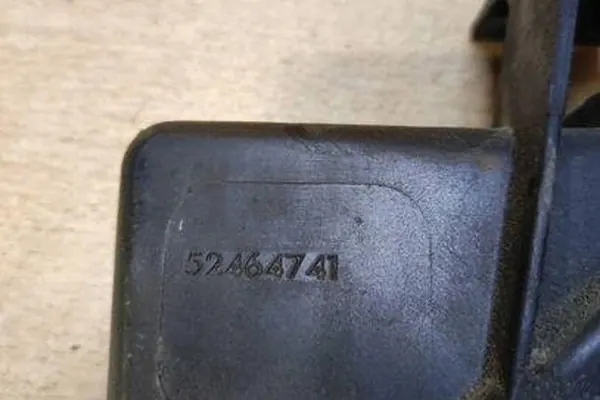 Framstötfångare OPEL VECTRA B ESTATE 52464741 image 2