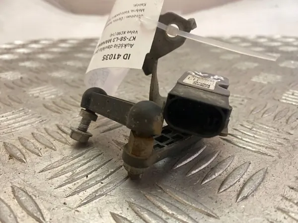 Volvo XC90 2018 Vooras Koplampniveausensor OEM 31360328 image 3