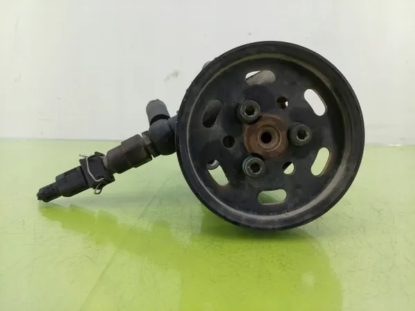 Servopumpe VW Golf VI 1,6 8V KYB 1997- image 3