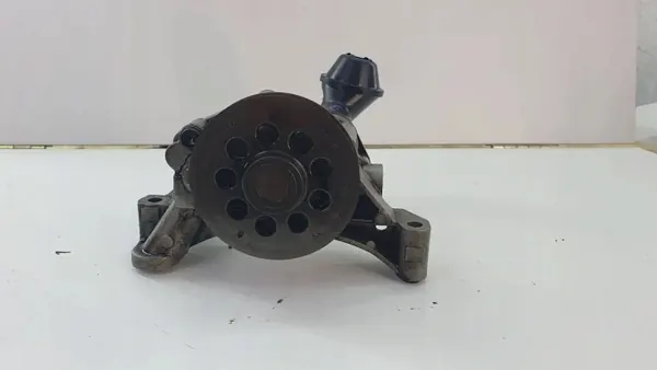 Bomba de óleo SEAT OEM 03L115105B - Usada image 4