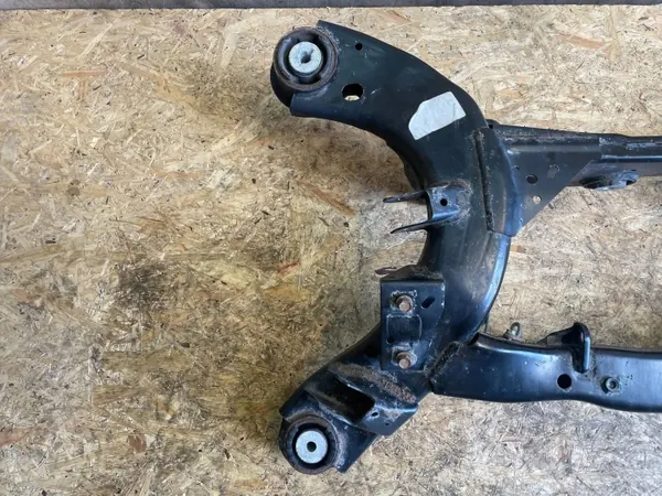 Dodge Charger 300 15- Achtersteun OEM 68260687AC image 4