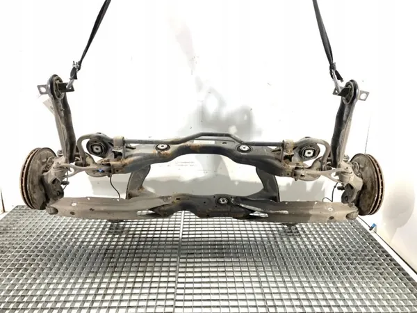 OEM 1763502400 Taka-akselipalkki Mercedes CLA 13-19 image 6
