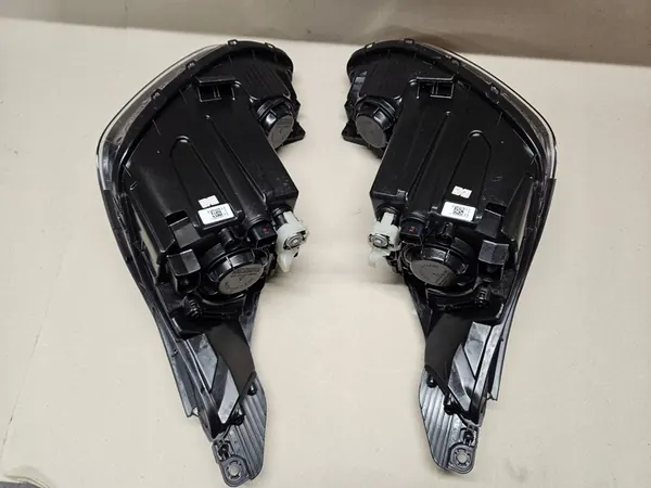 Conjunto de faros izquierdo derecho HYUNDAI I10 II image 8