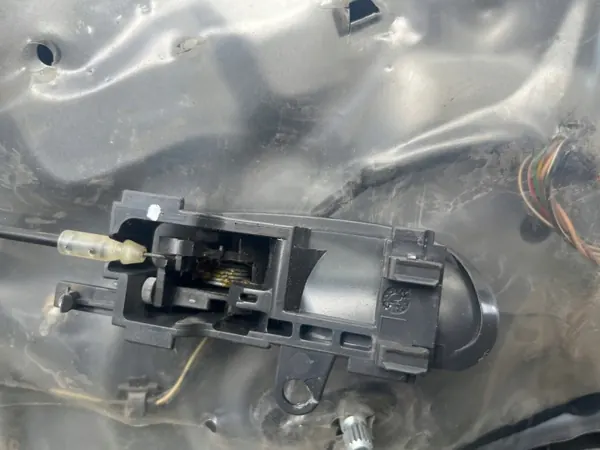 Lien de Serrure OEM DRC95354 Droit Avant Toyota Yaris image 6