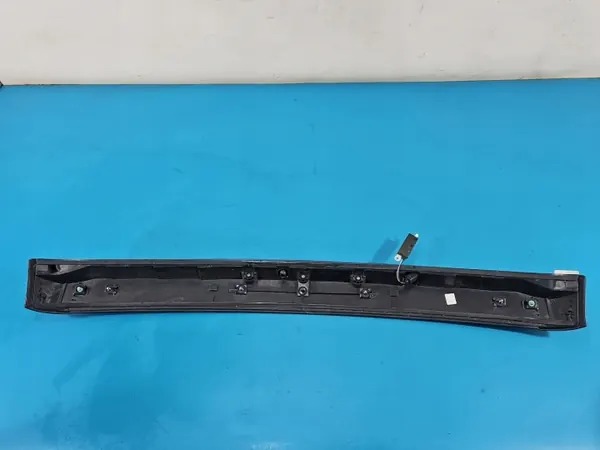 Audi Q7 I 4L Spoiler OEM 4L0827933 - Musta image 6