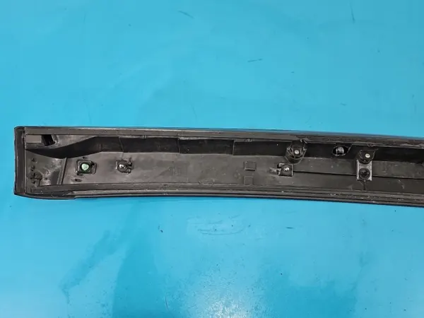 Audi Q7 I 4L Spoiler OEM 4L0827933 - Musta image 7