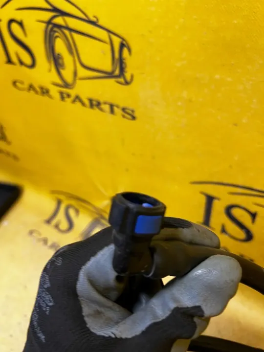 Audi A8 D4 Ruitenwisserslang OEM 4H0955970H IS image 5