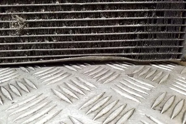 Ilmastointijäähdytin RENAULT TRAFIC II 2.0L diesel OEM 93862283 image 4