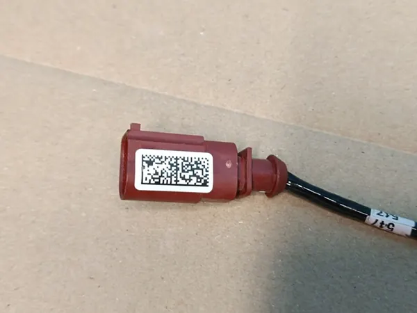 CUPRA FORMENTOR 2.0 TDI 110KW 2024 Sensor de Temperatura de Escape 05L906088M image 8