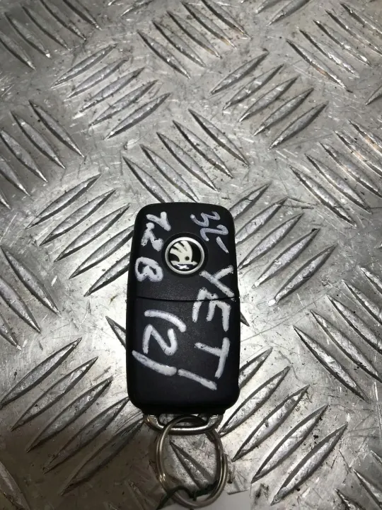 Sleutel of Kaart Skoda Yeti OEM FBZ14480 - Gebruikt image 2