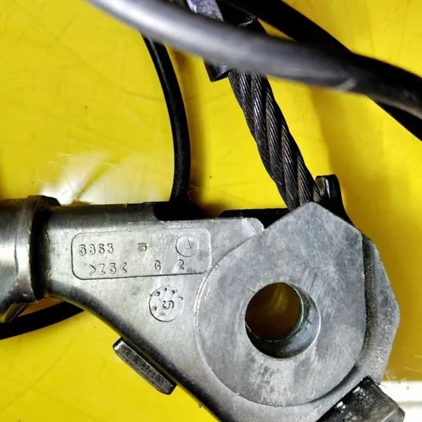 OEM DRC100228 vasen etu turvavyön solki Renault image 7