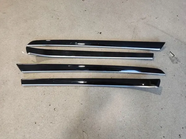 Mercedes-Benz S W222 zijskirts OEM A2227202322 image 2