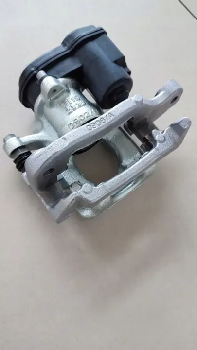 Hintere linke Bremszange Nissan Qashqai J11 OEM 440114EA0A image 5