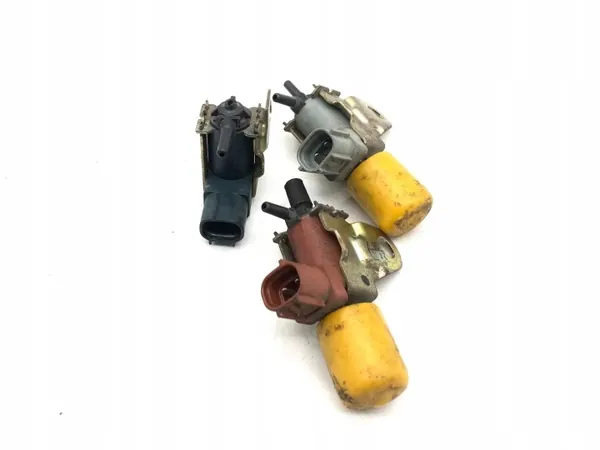Jaguar XK8/XKR 1997 turboundertrycksventil OEM LJA1530CB image 7