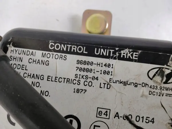 Module de verrouillage central Hyundai Terracan OEM 96800H1401 image 3
