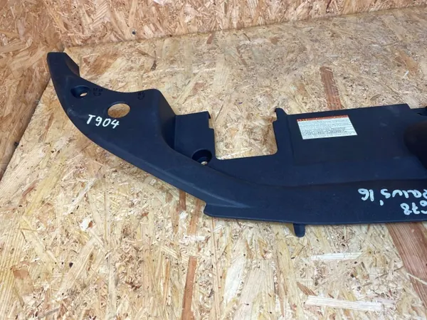 OEM 5328947070 Vordersitzgurt-Abdeckung Toyota Prius IV image 3