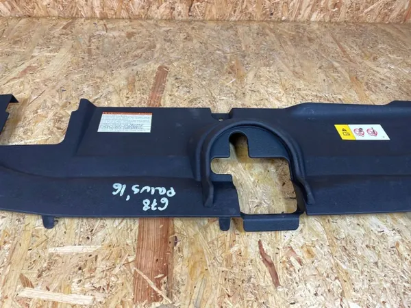 OEM 5328947070 Vordersitzgurt-Abdeckung Toyota Prius IV image 4